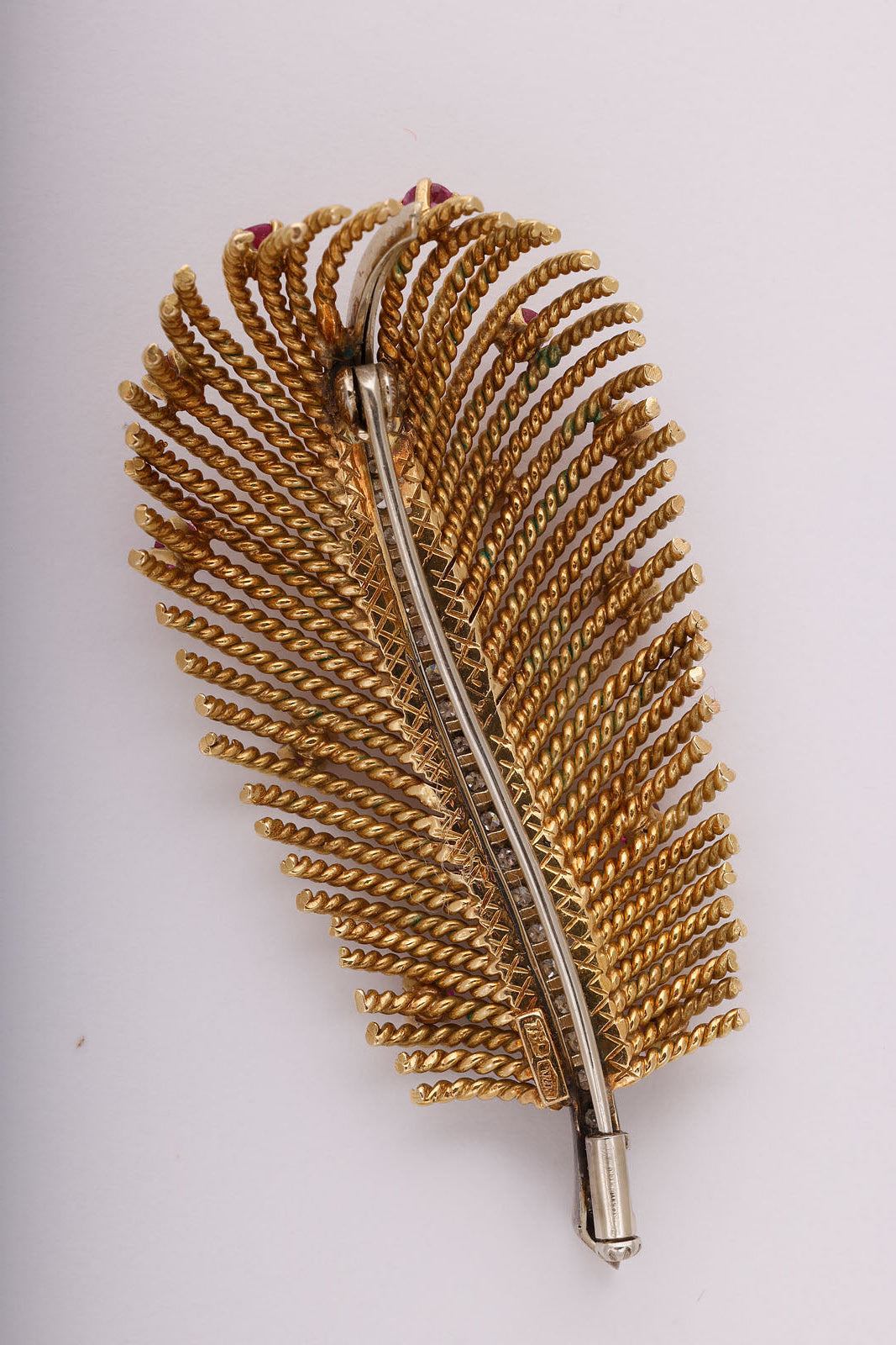 Feather Brooch in Gold with Diamonds and Rubies