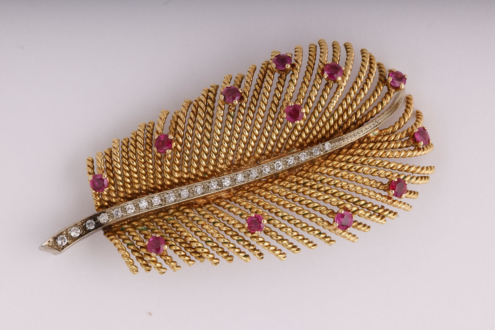 Feather Brooch in Gold with Diamonds and Rubies