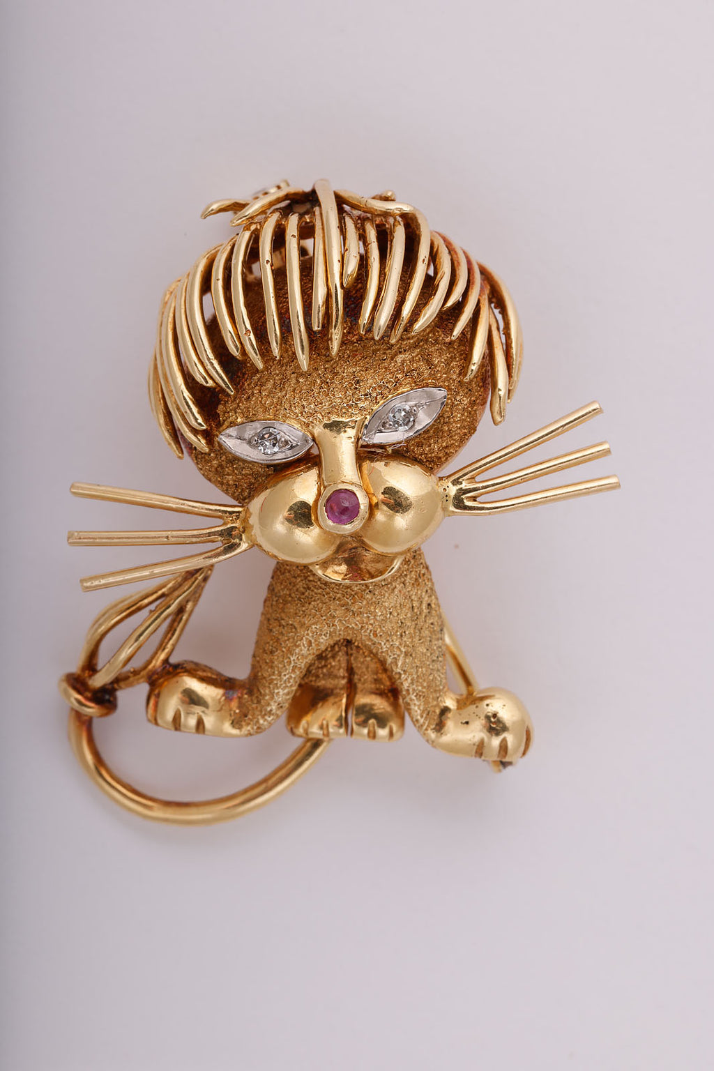 Mid Century Yellow Gold Lion Brooch with Ruby and Diamonds